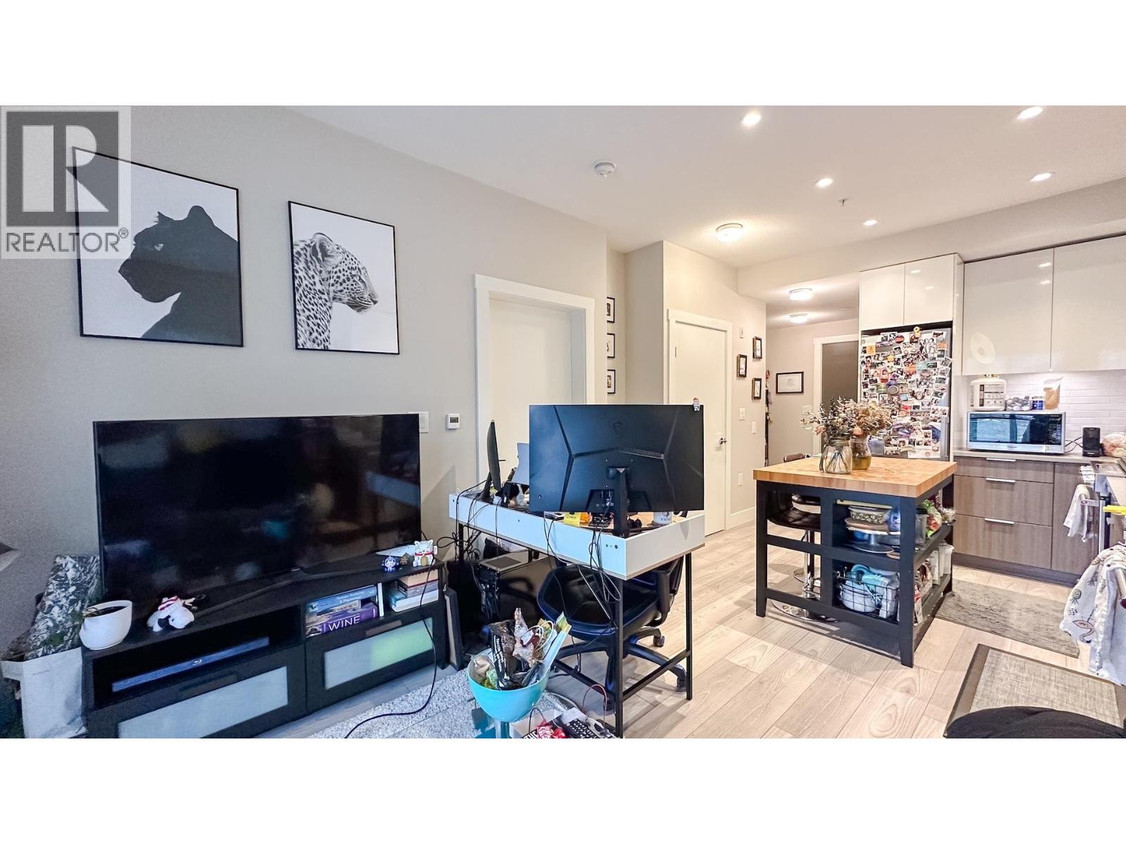 301 3588 Sawmill Crescent, Vancouver, British Columbia  V5S 0H5 - Photo 2 - R3101064