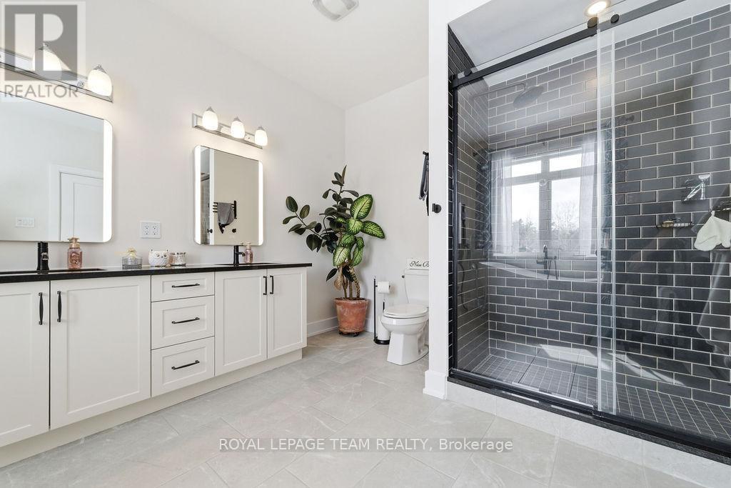 80 Raymond Luhta Crescent, Mcnab/braeside, Ontario  K7S 3G8 - Photo 35 - X12896474