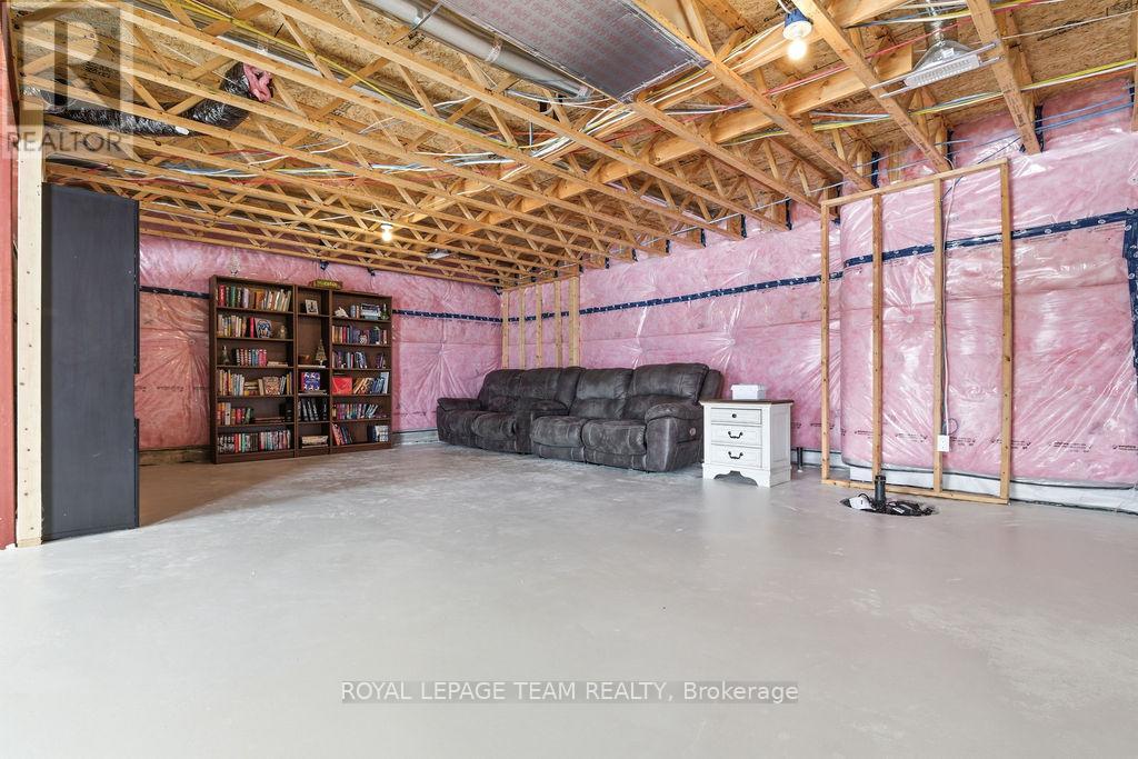 80 Raymond Luhta Crescent, Mcnab/braeside, Ontario  K7S 3G8 - Photo 37 - X12896474