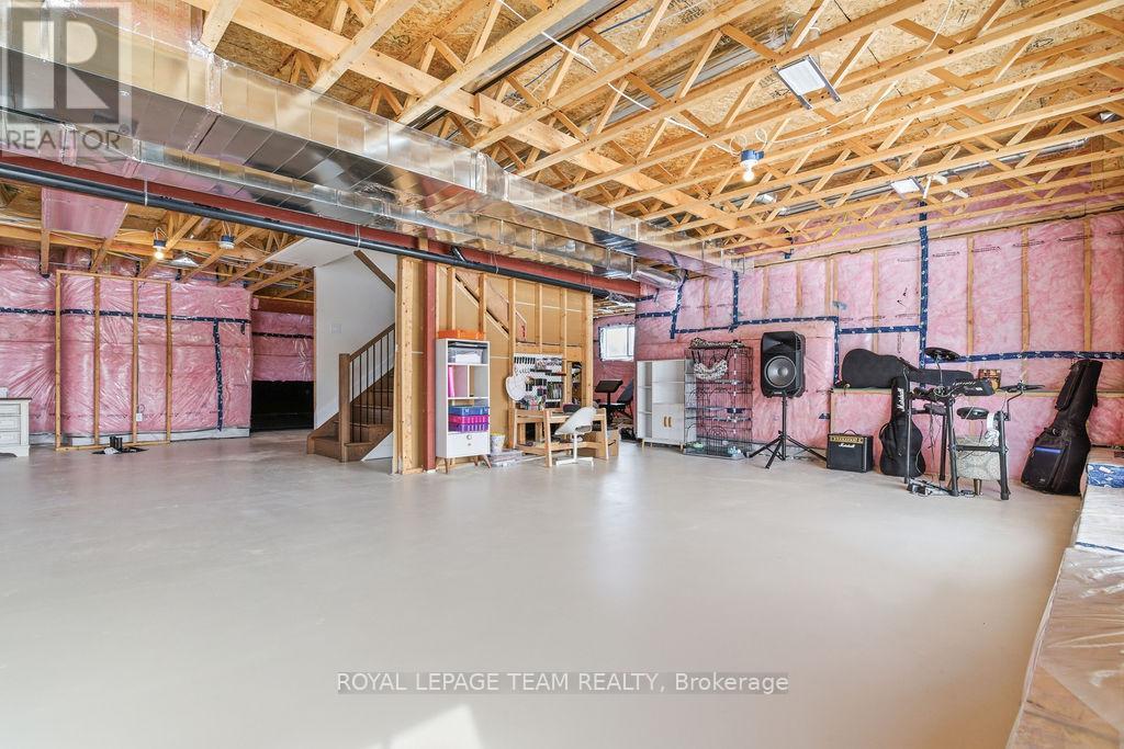 80 Raymond Luhta Crescent, Mcnab/braeside, Ontario  K7S 3G8 - Photo 40 - X12896474