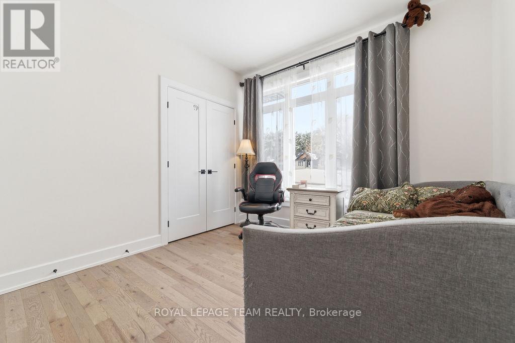 80 Raymond Luhta Crescent, Mcnab/braeside, Ontario  K7S 3G8 - Photo 8 - X12896474