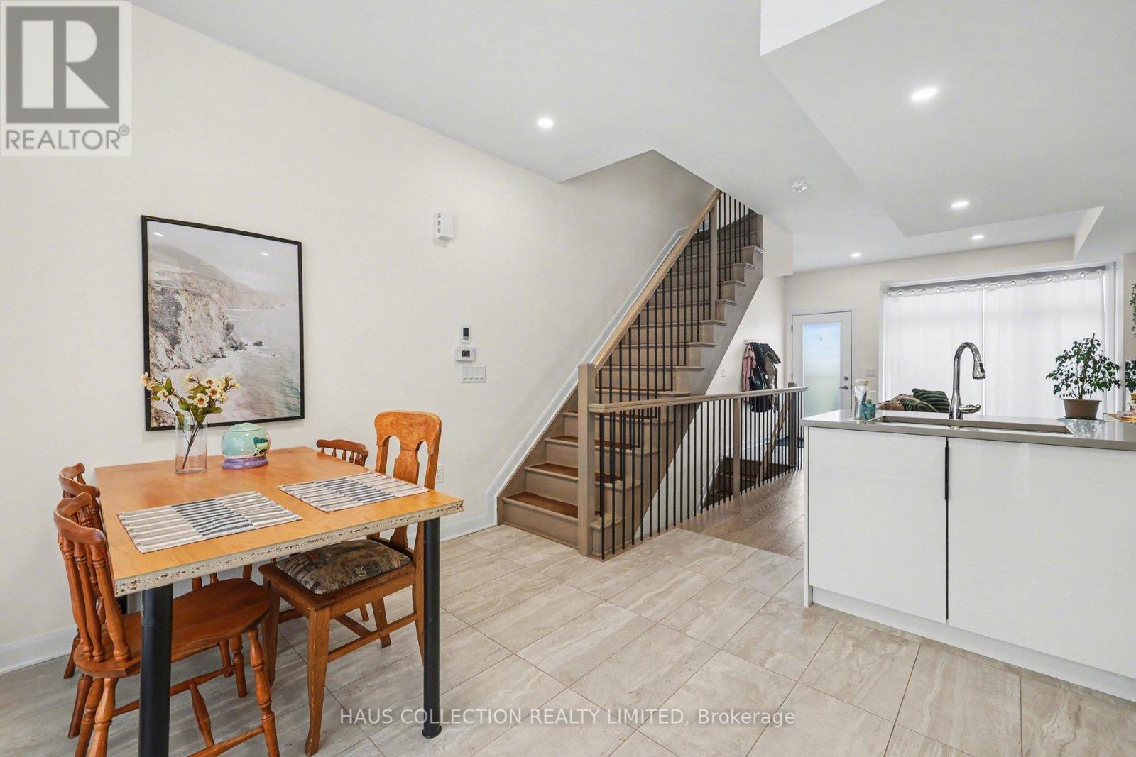 336 Foliage Private, Ottawa, Ontario  K2H 0C5 - Photo 6 - X12896432