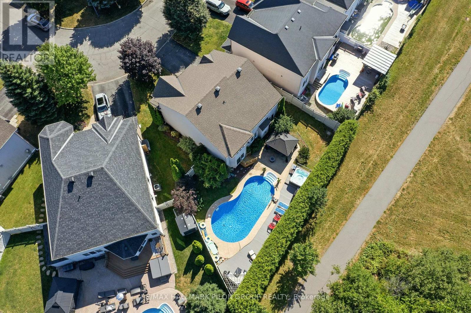 2234 Clermont Crescent, Ottawa, Ontario  K4A 4W6 - Photo 3 - X12896458