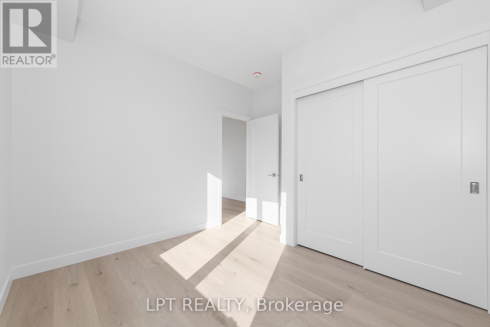 9 - 319 Shakespeare Street, Ottawa, Ontario  K1L 5M1 - Photo 17 - X12896544