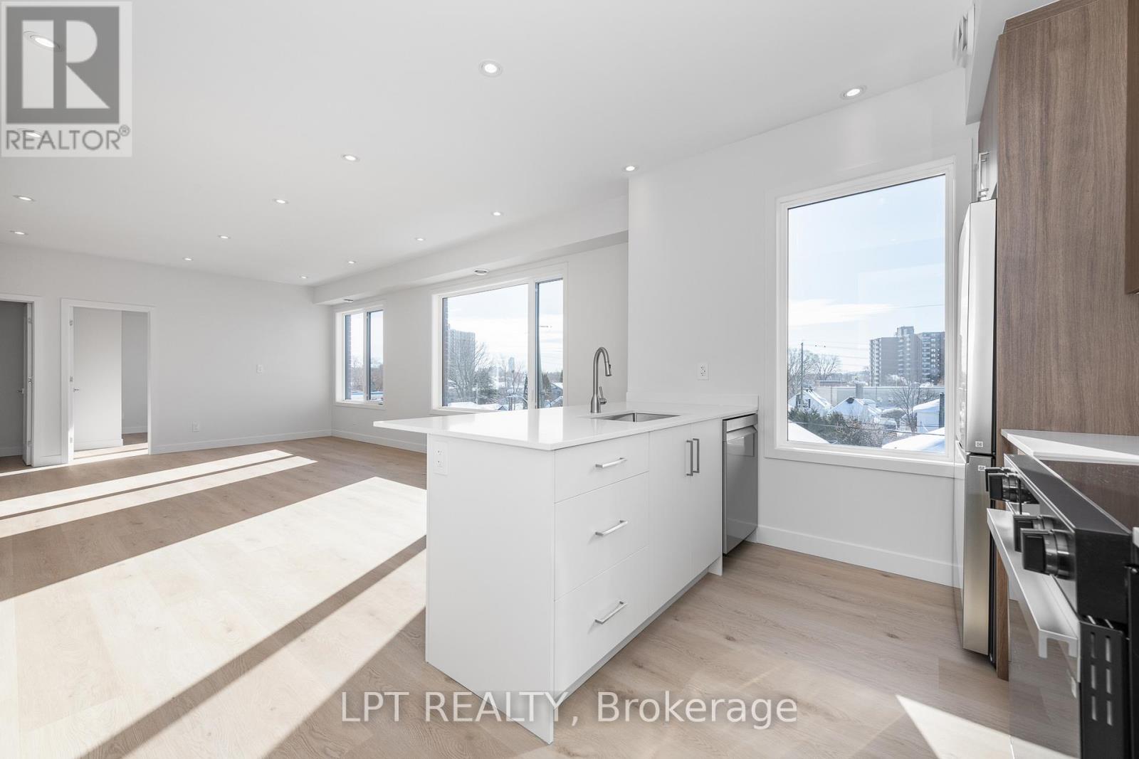 9 - 319 Shakespeare Street, Ottawa, Ontario  K1L 5M1 - Photo 3 - X12896544