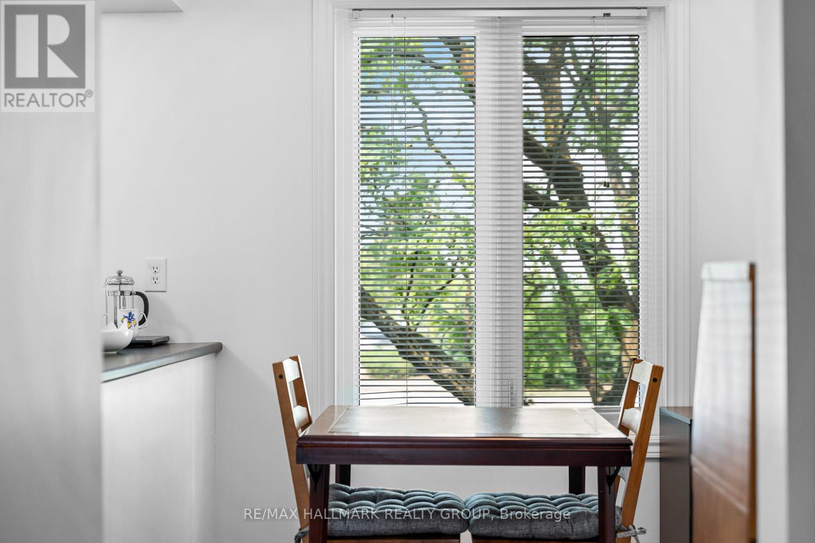 1916 Russell Road, Ottawa, Ontario  K1G 1L6 - Photo 23 - X12896576