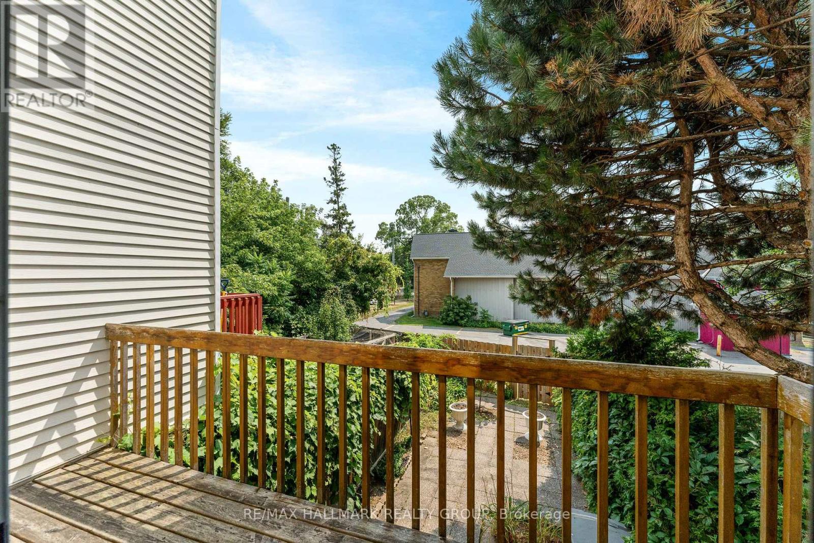 1916 Russell Road, Ottawa, Ontario  K1G 1L6 - Photo 37 - X12896576