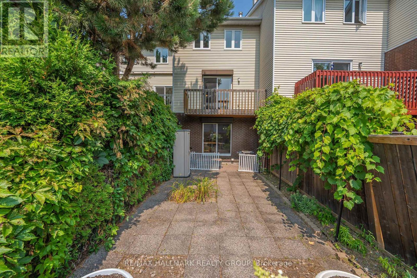 1916 Russell Road, Ottawa, Ontario  K1G 1L6 - Photo 41 - X12896576