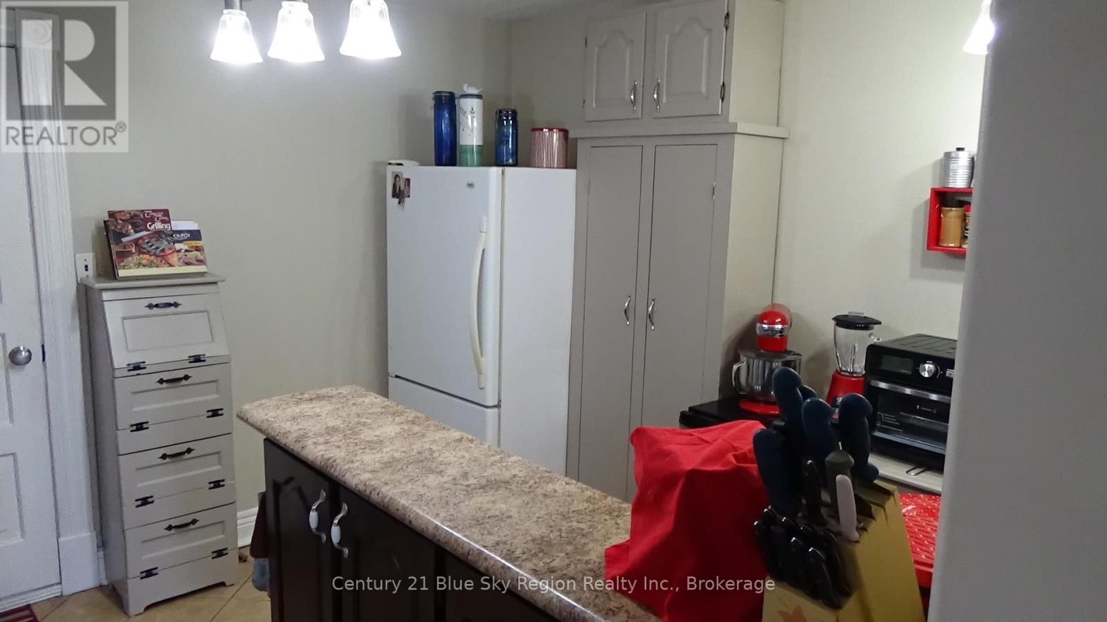 176 Church Street, West Nipissing, Ontario  P2B 1H5 - Photo 15 - X12896388