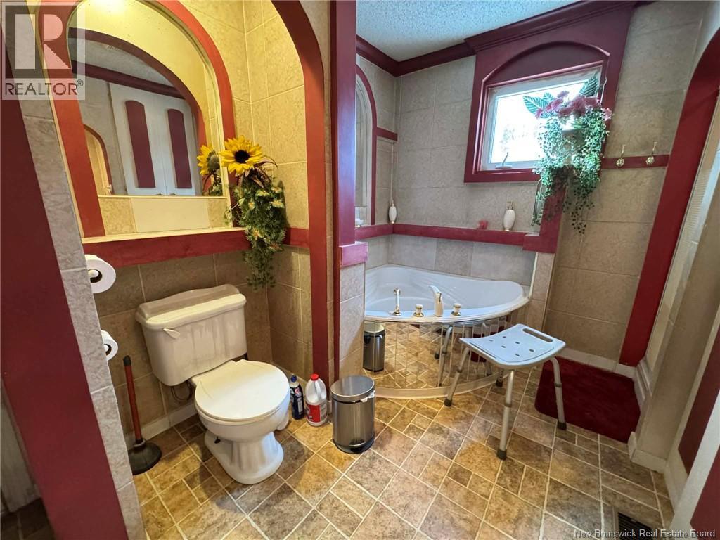 112 Rang 7 And 8, Kedgwick, New Brunswick  E8B 1W1 - Photo 12 - NB135358