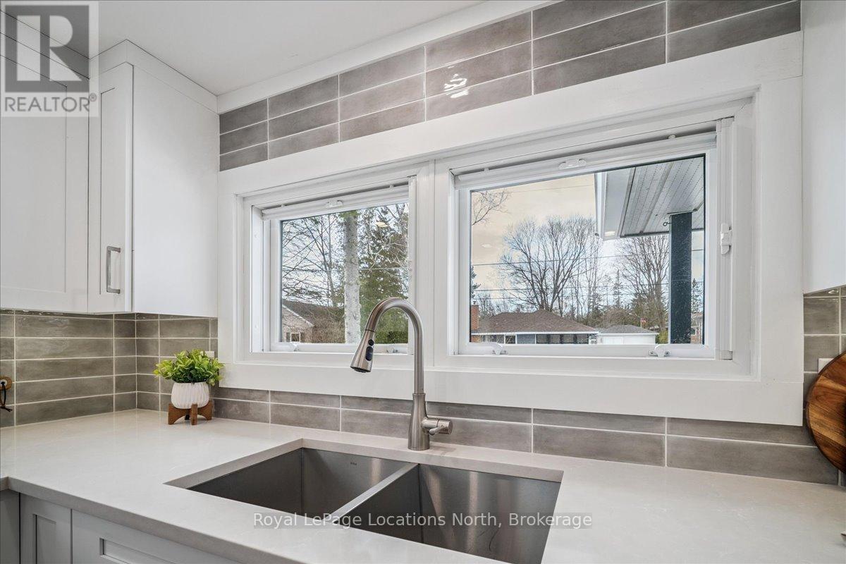 29 69th Street N, Wasaga Beach, Ontario  L9Z 1T9 - Photo 8 - S12896468