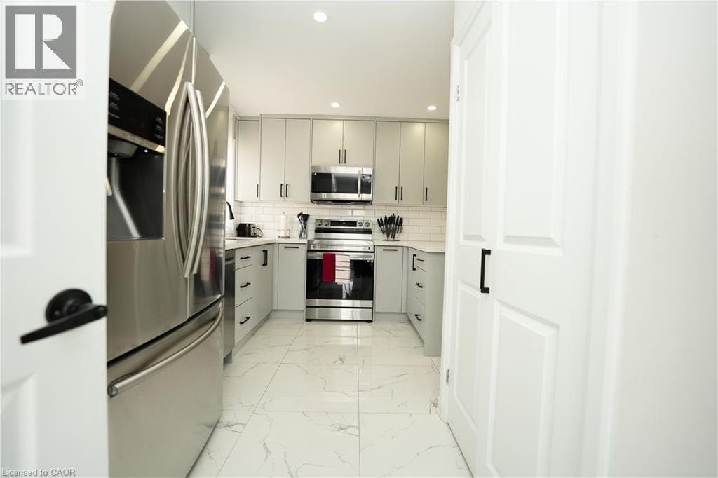 140 Jansen Avenue, Kitchener, Ontario  N2A 2L7 - Photo 4 - 40812318