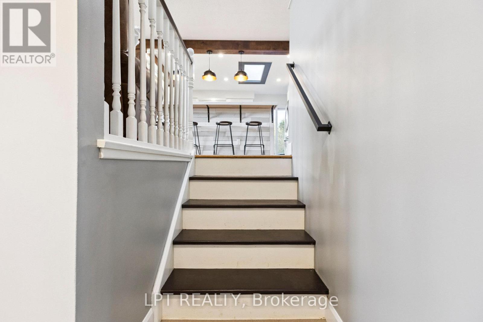 7429 Sideroad 20 Side Road, Mapleton, Ontario  N0B 1A0 - Photo 4 - X12882612