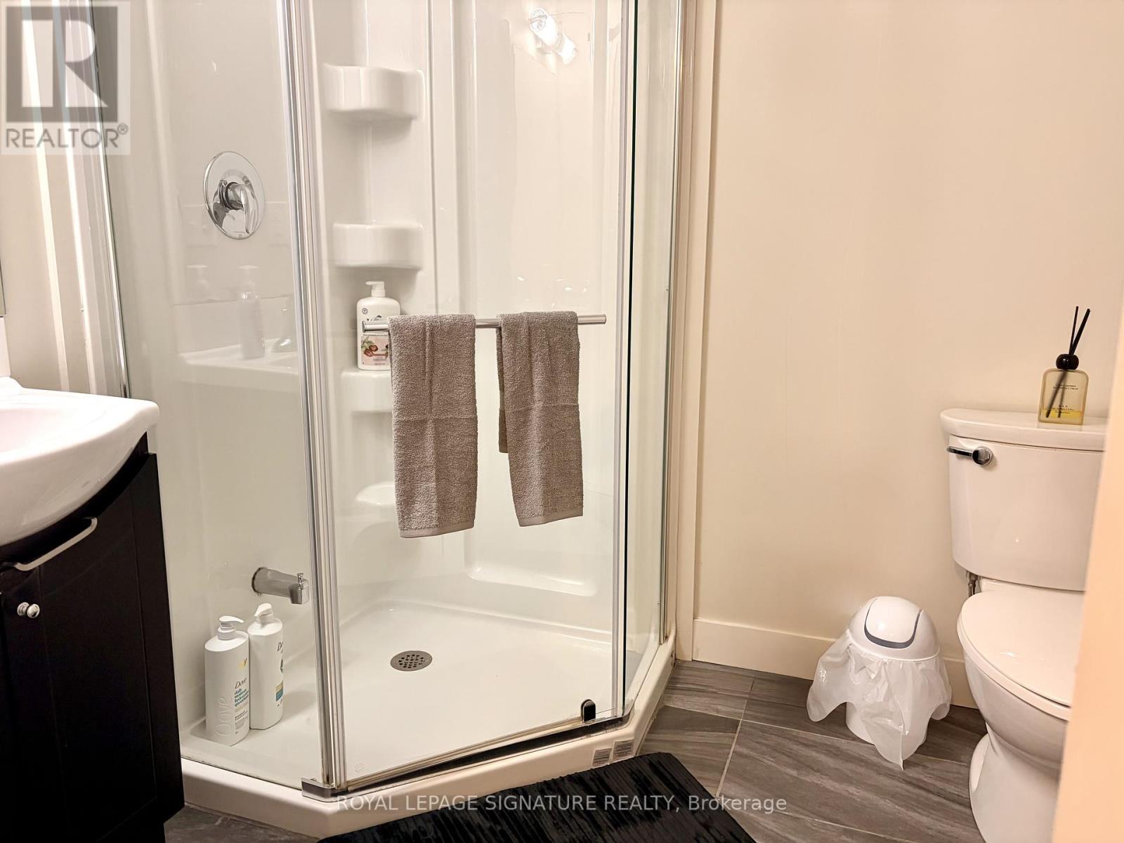 201 - 335 College Street, Toronto, Ontario  M5T 1S2 - Photo 8 - C12896412