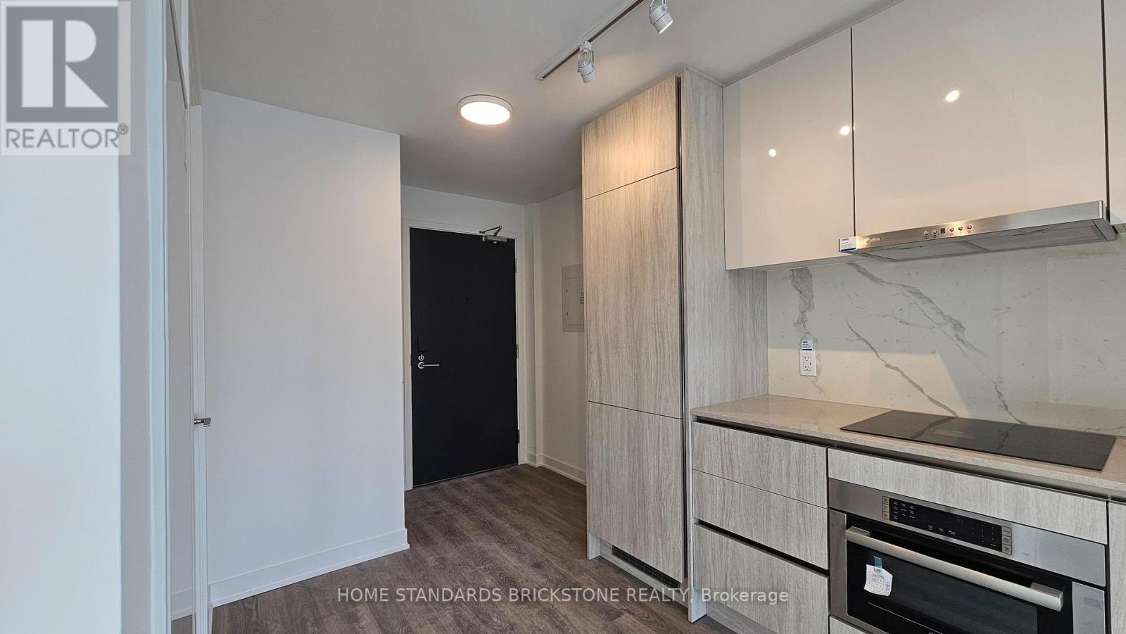 3211 - 180 Front Street E, Toronto, Ontario  M5A 0A9 - Photo 6 - C12896506