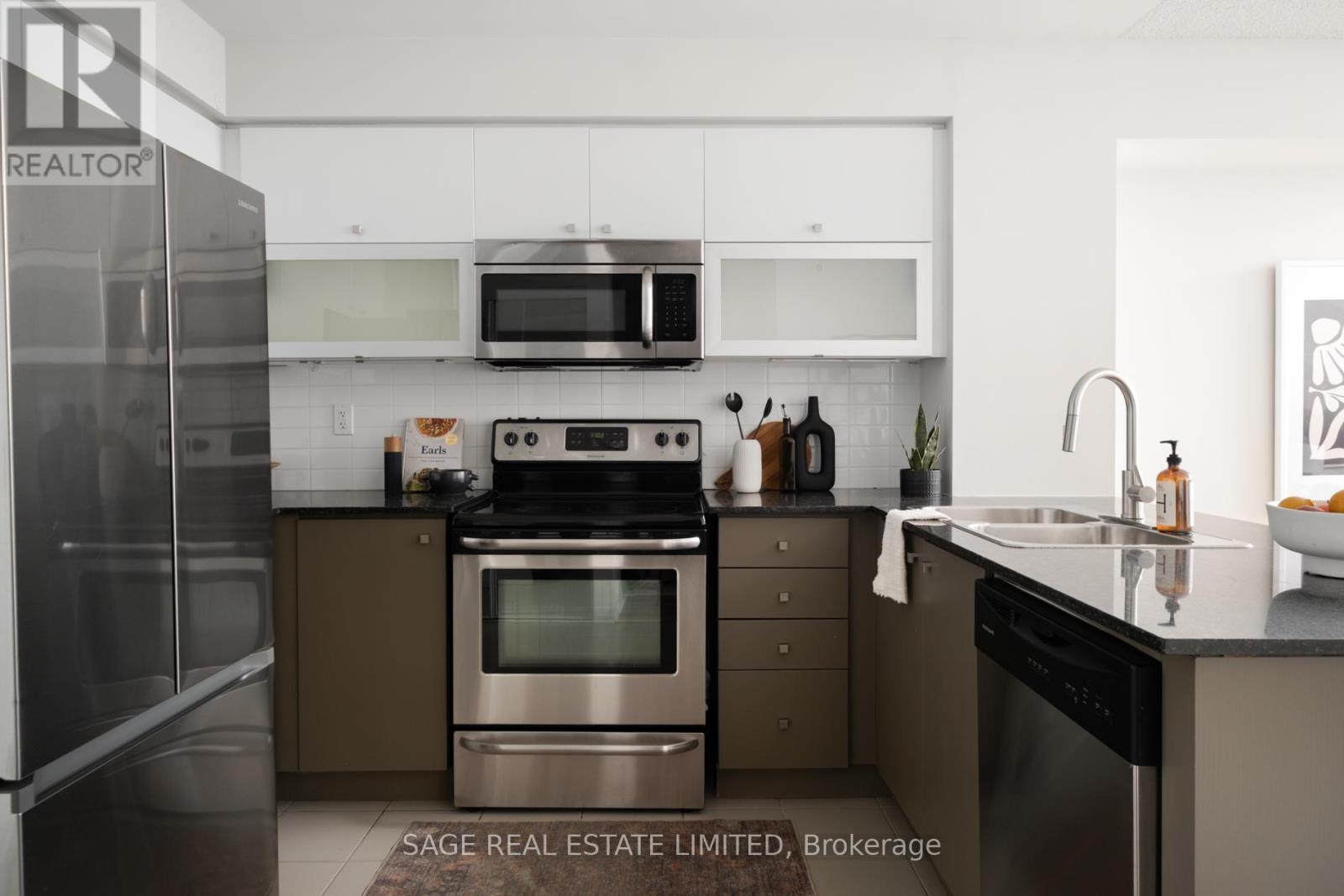 1408 - 275 Yorkland Road, Toronto, Ontario  M2J 0B4 - Photo 2 - C12896514