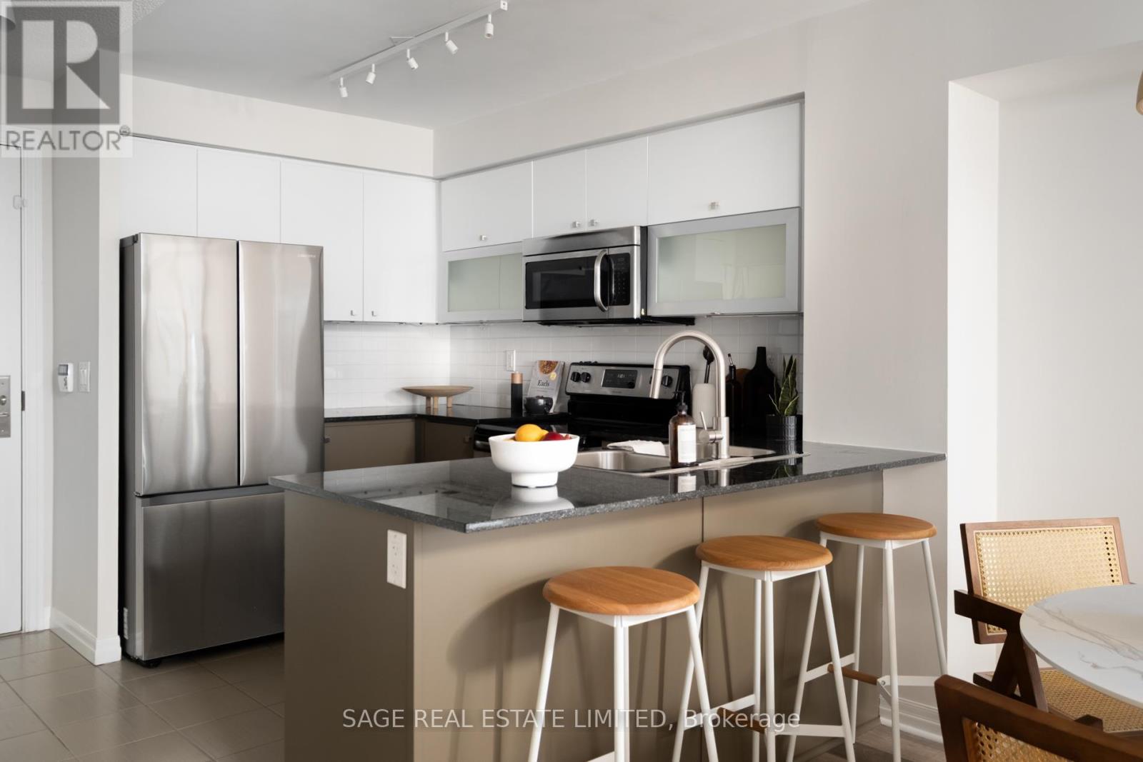 1408 - 275 Yorkland Road, Toronto, Ontario  M2J 0B4 - Photo 7 - C12896514