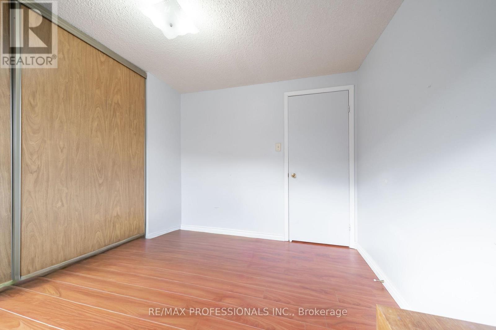 23 Jacob Fisher Drive, Toronto, Ontario  M1B 4K3 - Photo 24 - E12896374