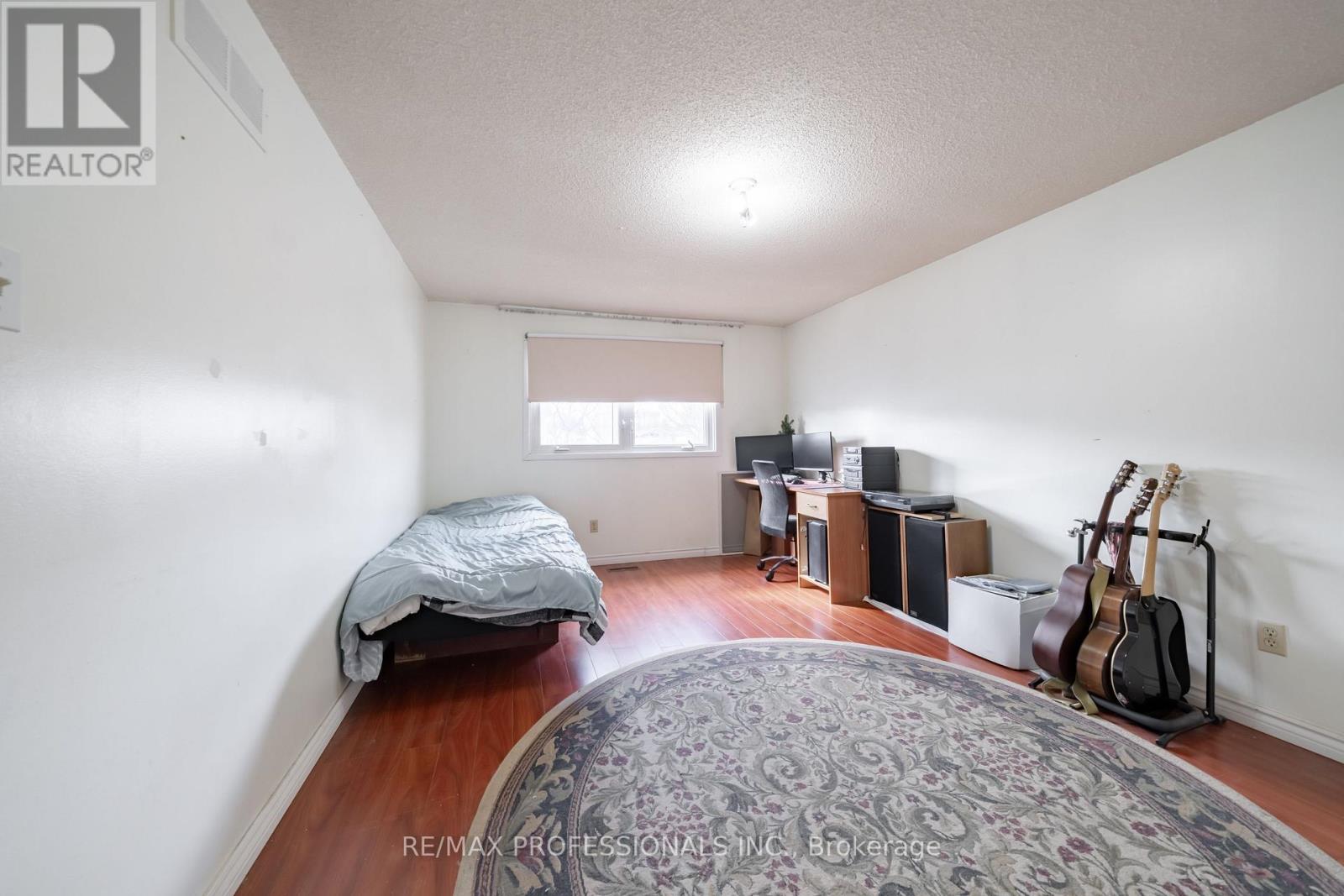 23 Jacob Fisher Drive, Toronto, Ontario  M1B 4K3 - Photo 25 - E12896374