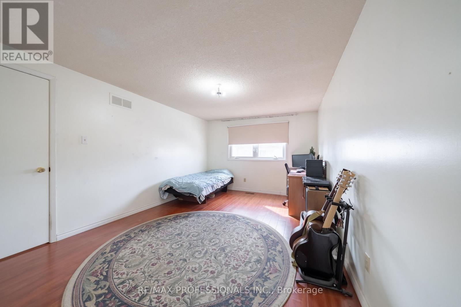 23 Jacob Fisher Drive, Toronto, Ontario  M1B 4K3 - Photo 26 - E12896374