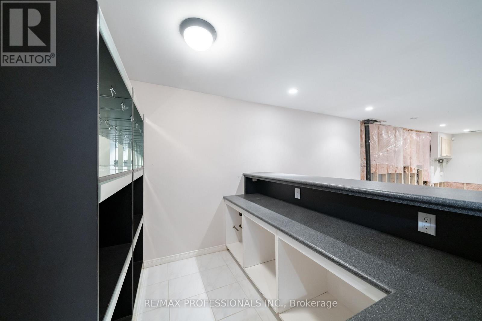 23 Jacob Fisher Drive, Toronto, Ontario  M1B 4K3 - Photo 35 - E12896374