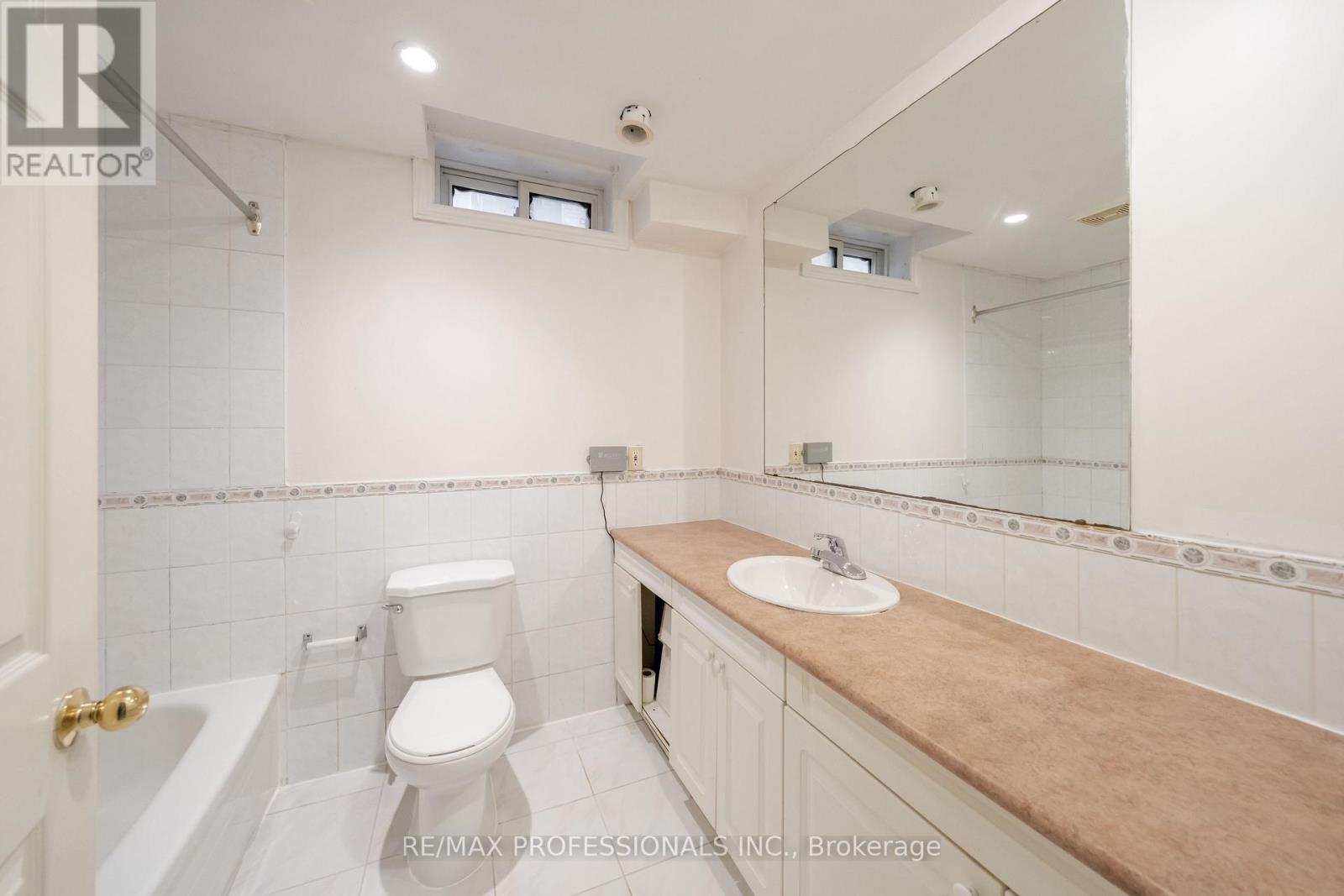 23 Jacob Fisher Drive, Toronto, Ontario  M1B 4K3 - Photo 38 - E12896374