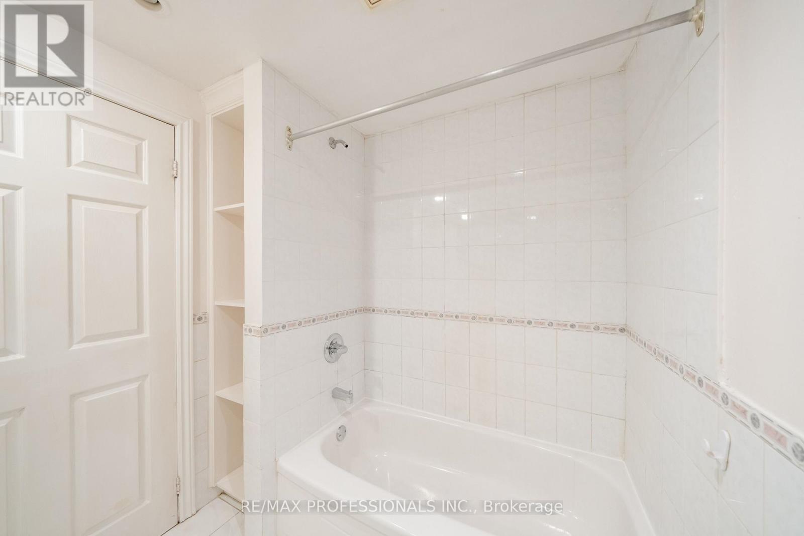 23 Jacob Fisher Drive, Toronto, Ontario  M1B 4K3 - Photo 39 - E12896374