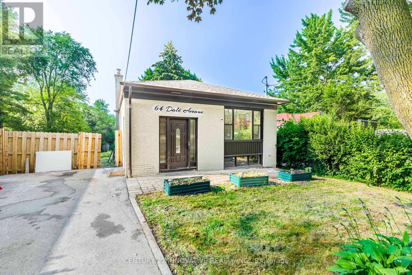 64 Dale Avenue, Toronto, Ontario  M1J 3J5 - Photo 2 - E12896414