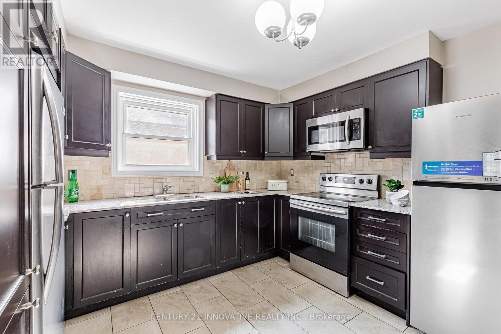 64 Dale Avenue, Toronto, Ontario  M1J 3J5 - Photo 5 - E12896414