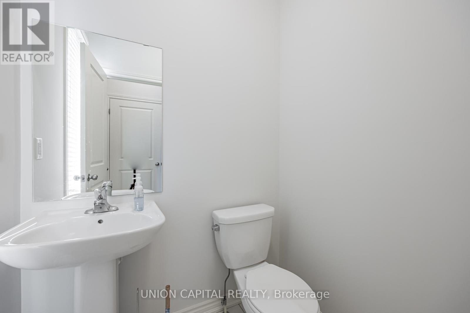 112 Ogston Crescent, Whitby, Ontario  L1P 0H2 - Photo 12 - E12896452