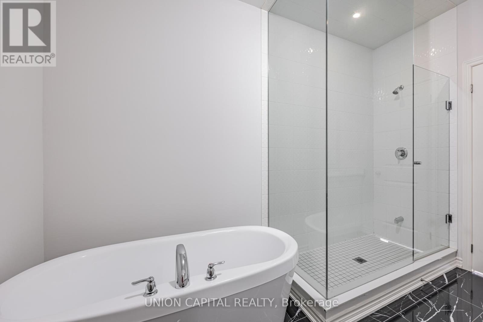 112 Ogston Crescent, Whitby, Ontario  L1P 0H2 - Photo 18 - E12896452