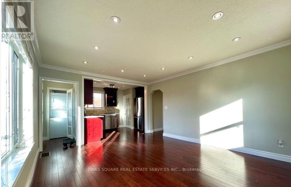 (Main) - 69 Ellington Drive, Toronto, Ontario  M1R 3Y2 - Photo 3 - E12896476