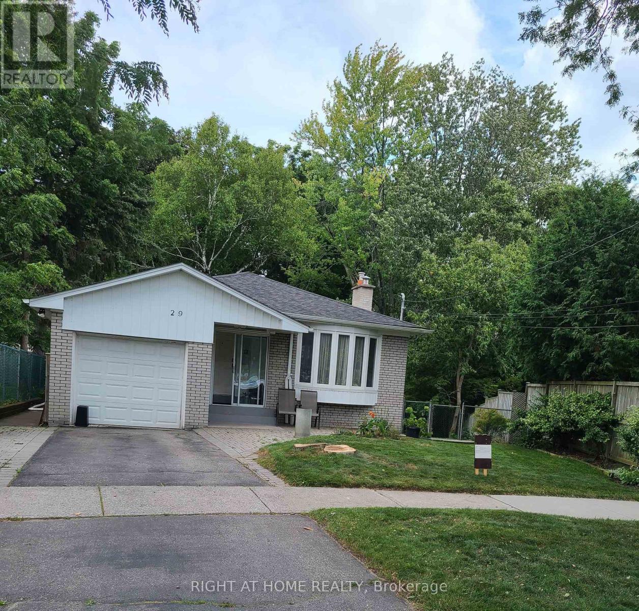 BASEMENT - 29 RAVENVIEW DRIVE, Toronto, Ontario