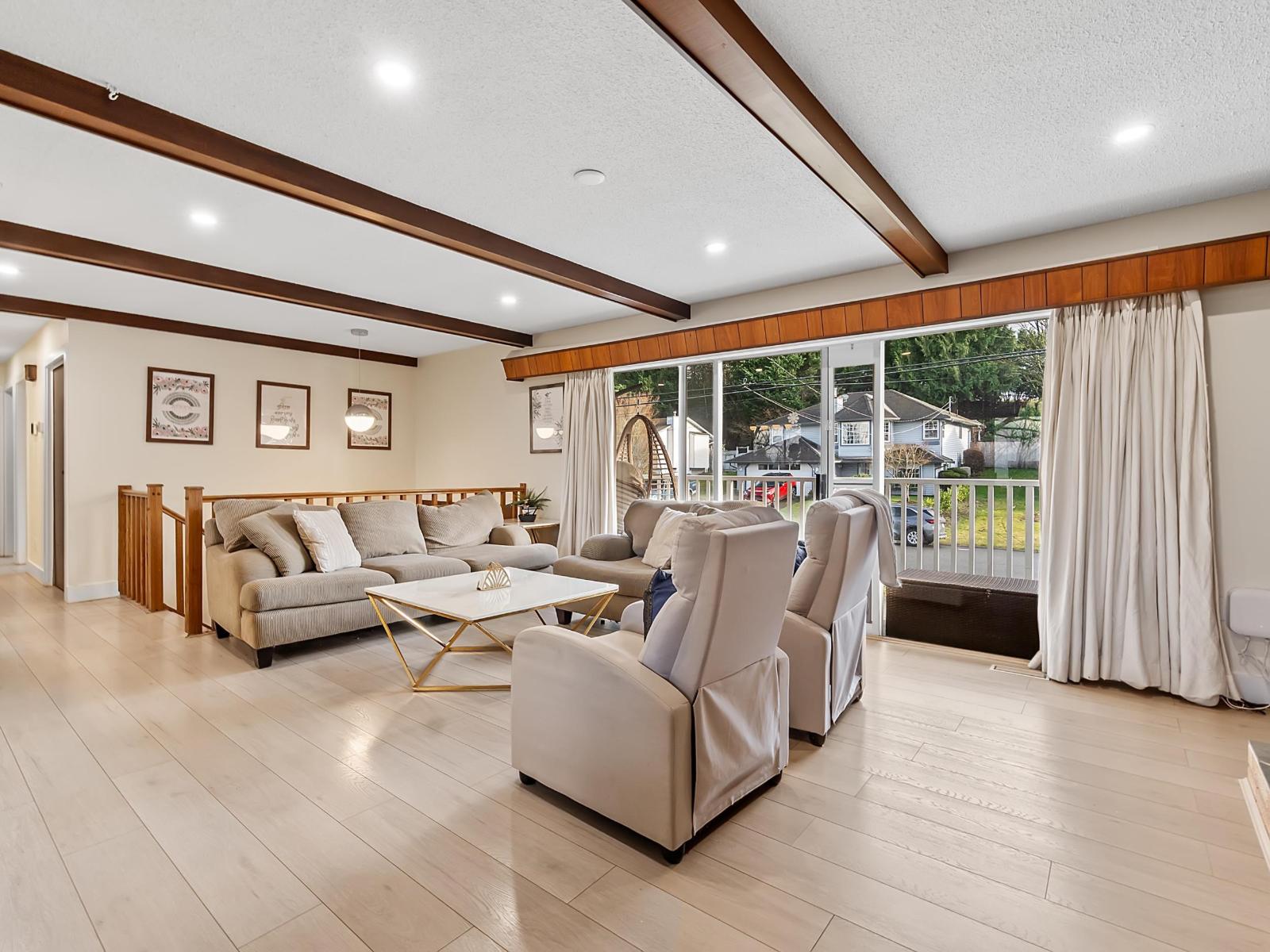 34889 High Drive, Abbotsford, British Columbia  V2S 2X7 - Photo 4 - R3099915