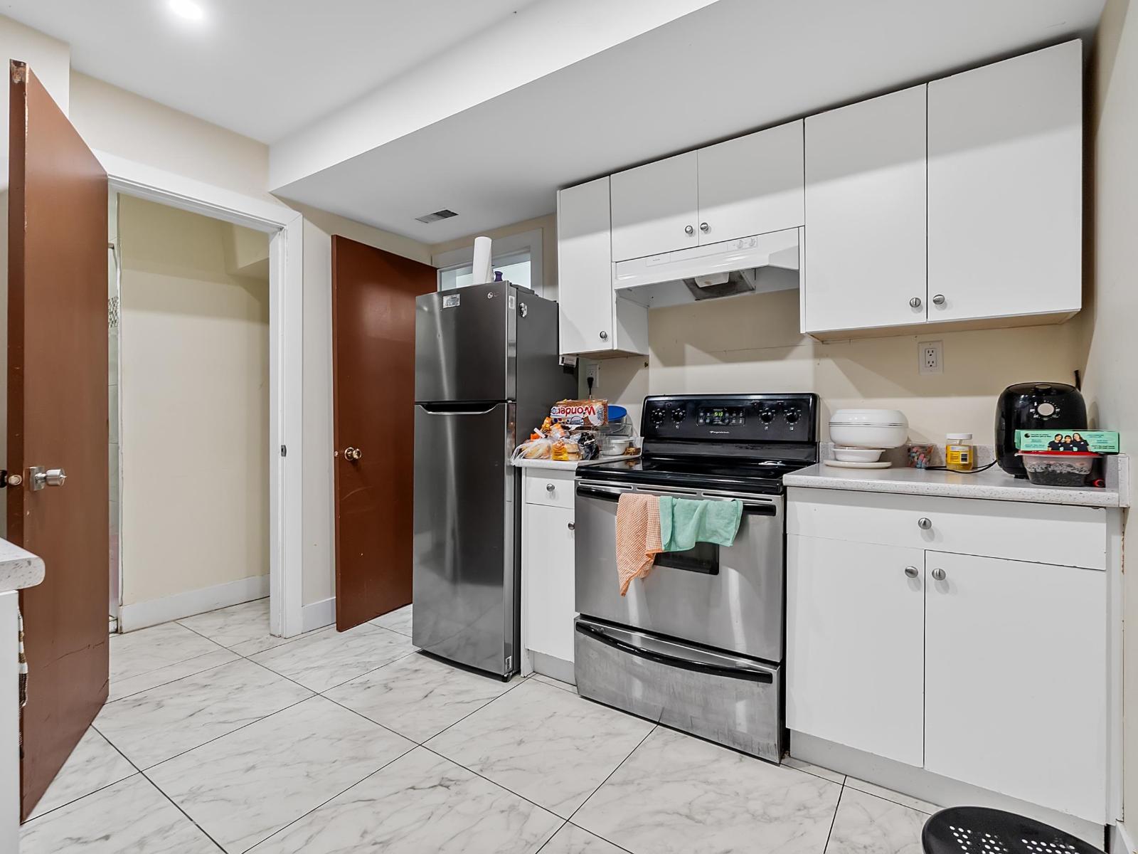 34889 High Drive, Abbotsford, British Columbia  V2S 2X7 - Photo 25 - R3099915