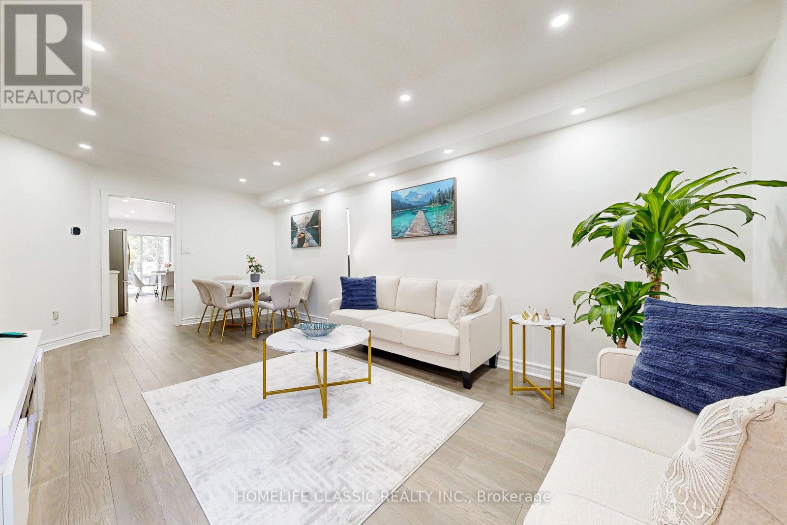 46 October Lane, Aurora, Ontario  L4G 6Z9 - Photo 4 - N12896466