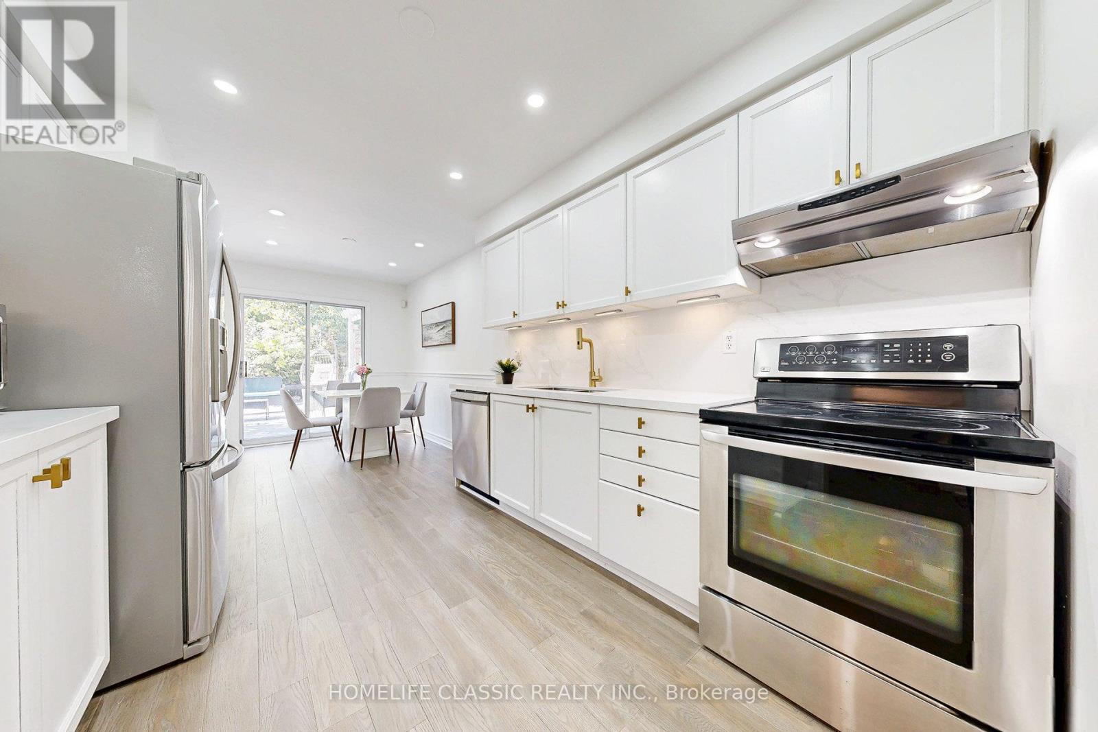 46 October Lane, Aurora, Ontario  L4G 6Z9 - Photo 9 - N12896466