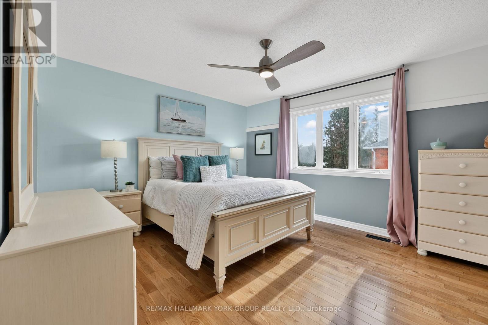 290 Binns Avenue, Newmarket, Ontario  L3X 1T6 - Photo 15 - N12896478