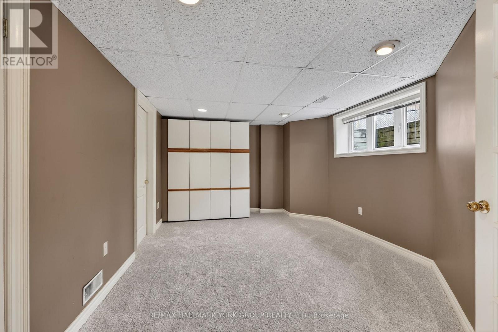 290 Binns Avenue, Newmarket, Ontario  L3X 1T6 - Photo 21 - N12896478