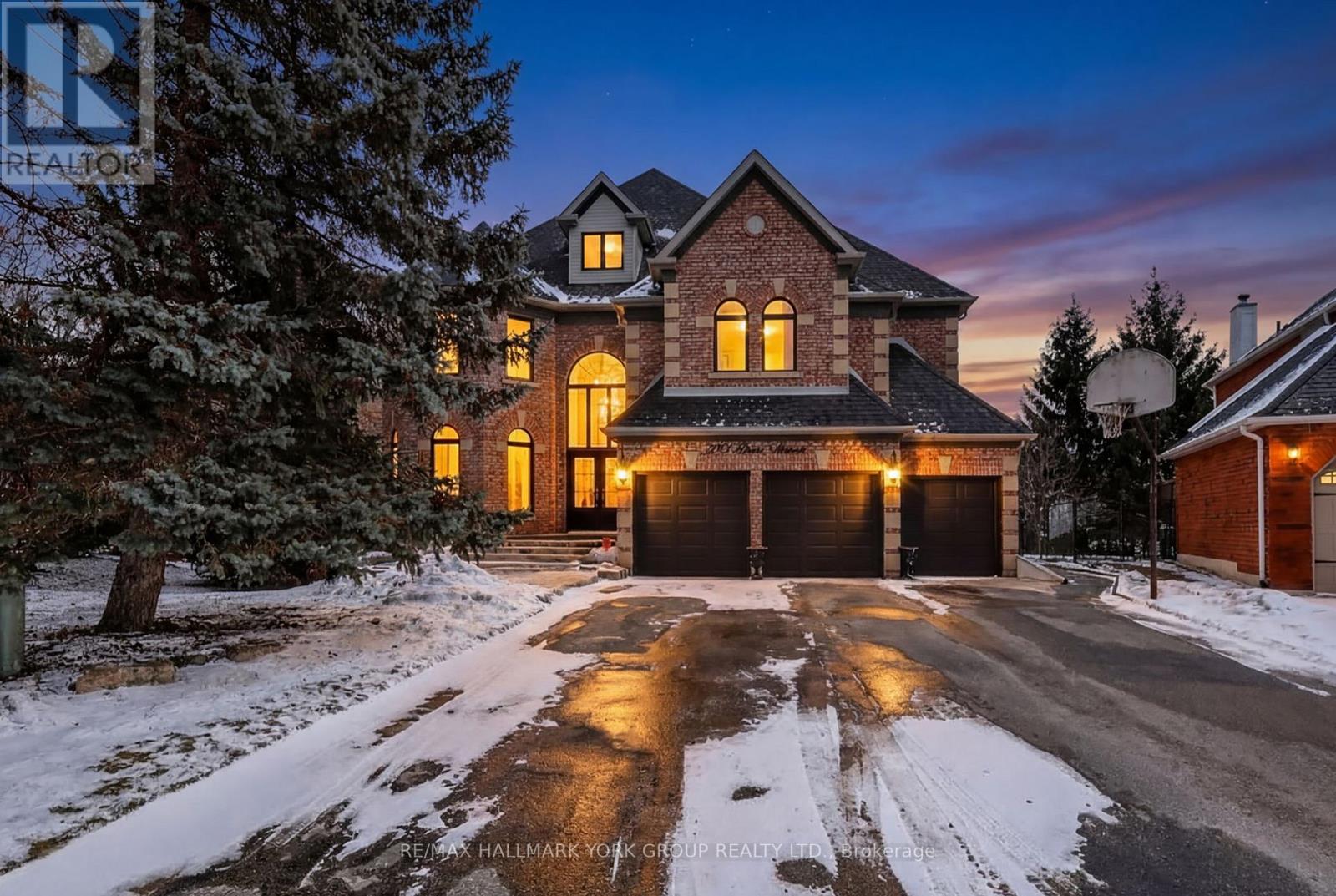 290 Binns Avenue, Newmarket, Ontario  L3X 1T6 - Photo 25 - N12896478