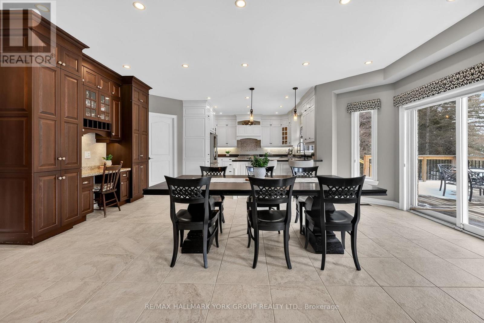 290 Binns Avenue, Newmarket, Ontario  L3X 1T6 - Photo 4 - N12896478