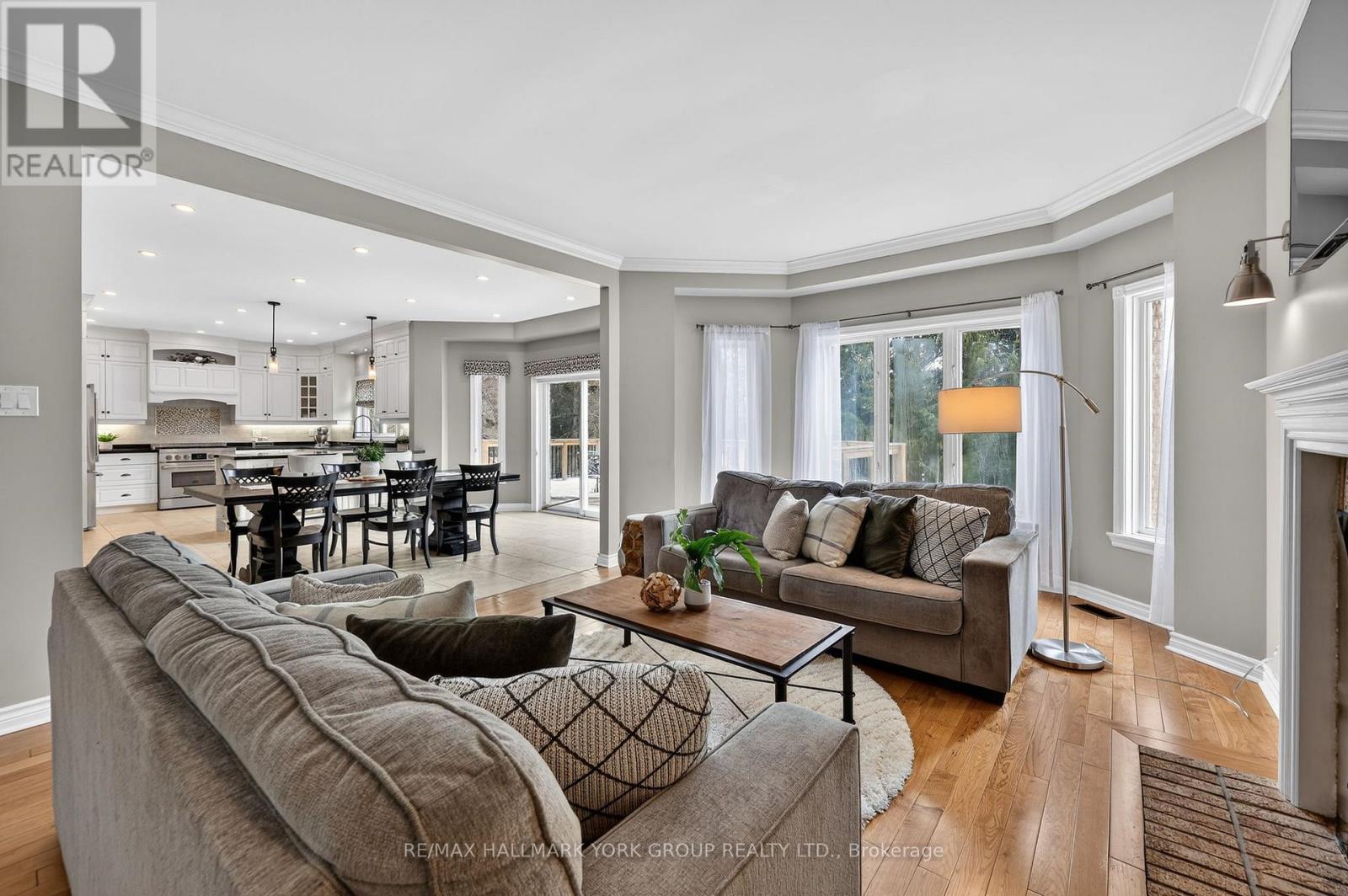 290 Binns Avenue, Newmarket, Ontario  L3X 1T6 - Photo 8 - N12896478