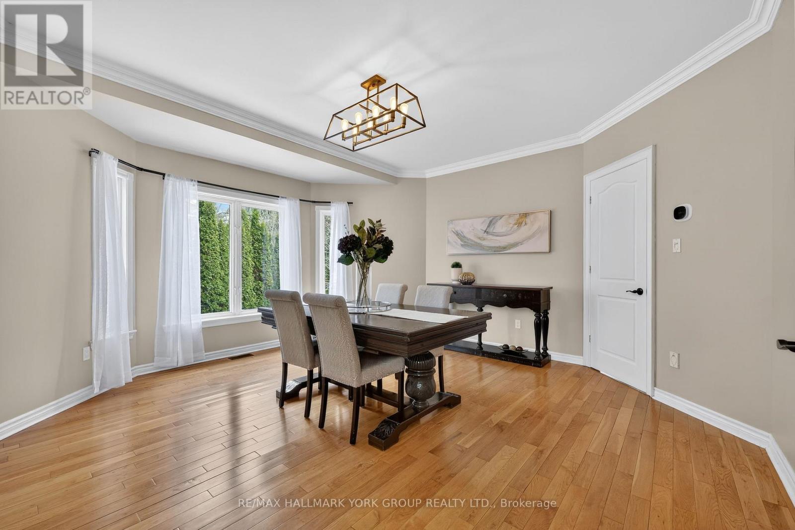 290 Binns Avenue, Newmarket, Ontario  L3X 1T6 - Photo 9 - N12896478