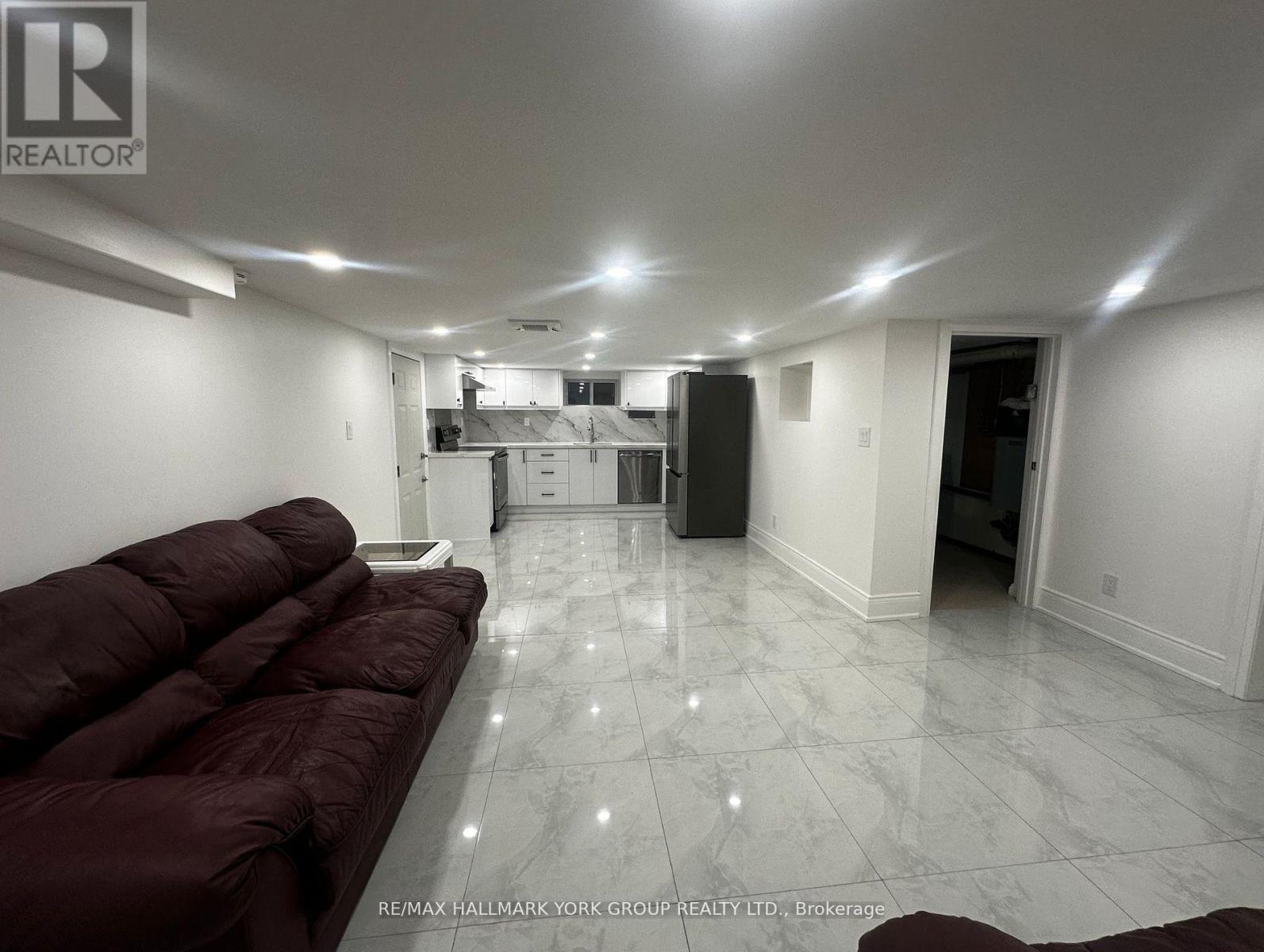 Lower - 420 Osborne Street, Brock, Ontario  L0K 1A0 - Photo 6 - N12896556