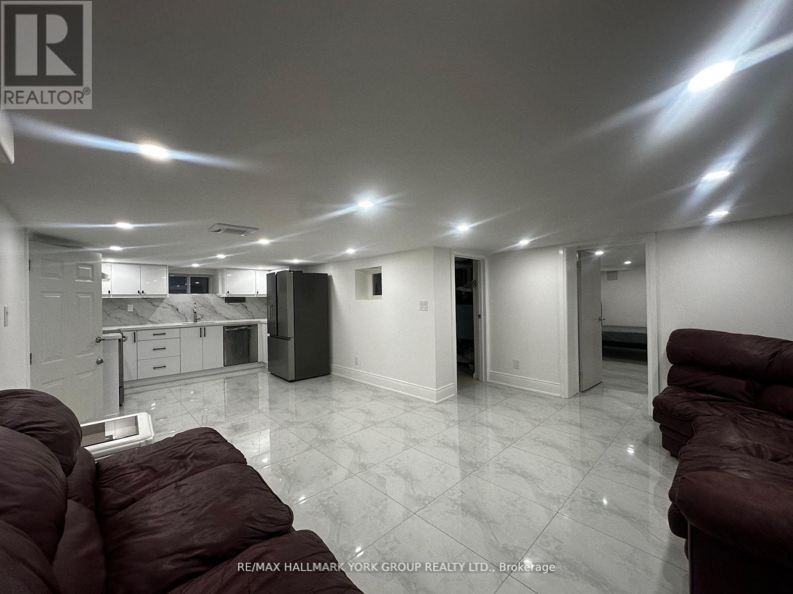 Lower - 420 Osborne Street, Brock, Ontario  L0K 1A0 - Photo 7 - N12896556