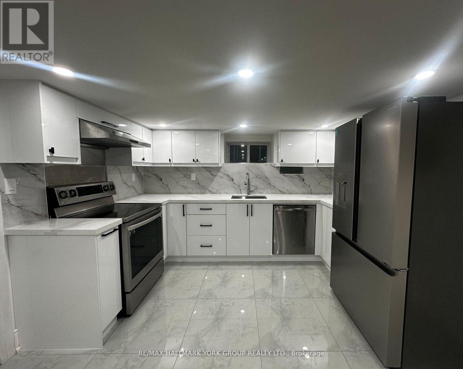 Lower - 420 Osborne Street, Brock, Ontario  L0K 1A0 - Photo 8 - N12896556