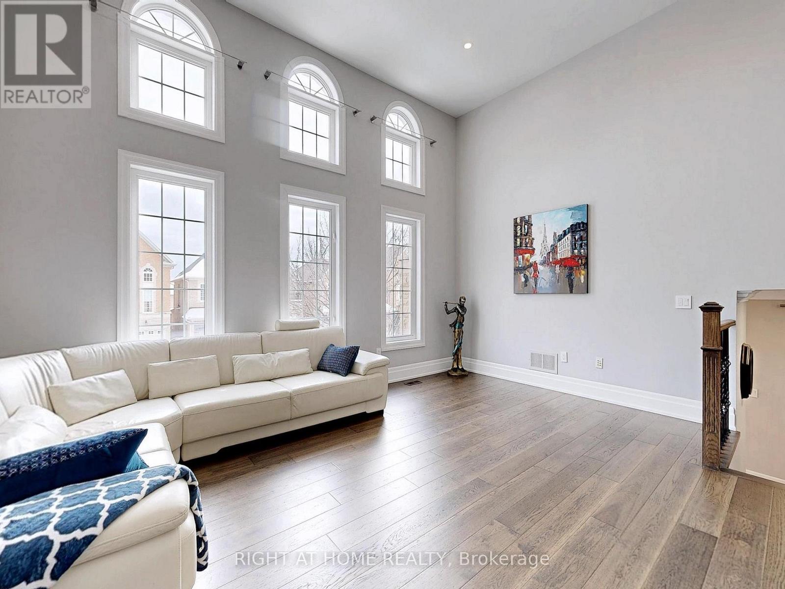 26 Carnoustie Crescent, Richmond Hill, Ontario  L4E 0A2 - Photo 19 - N12896562