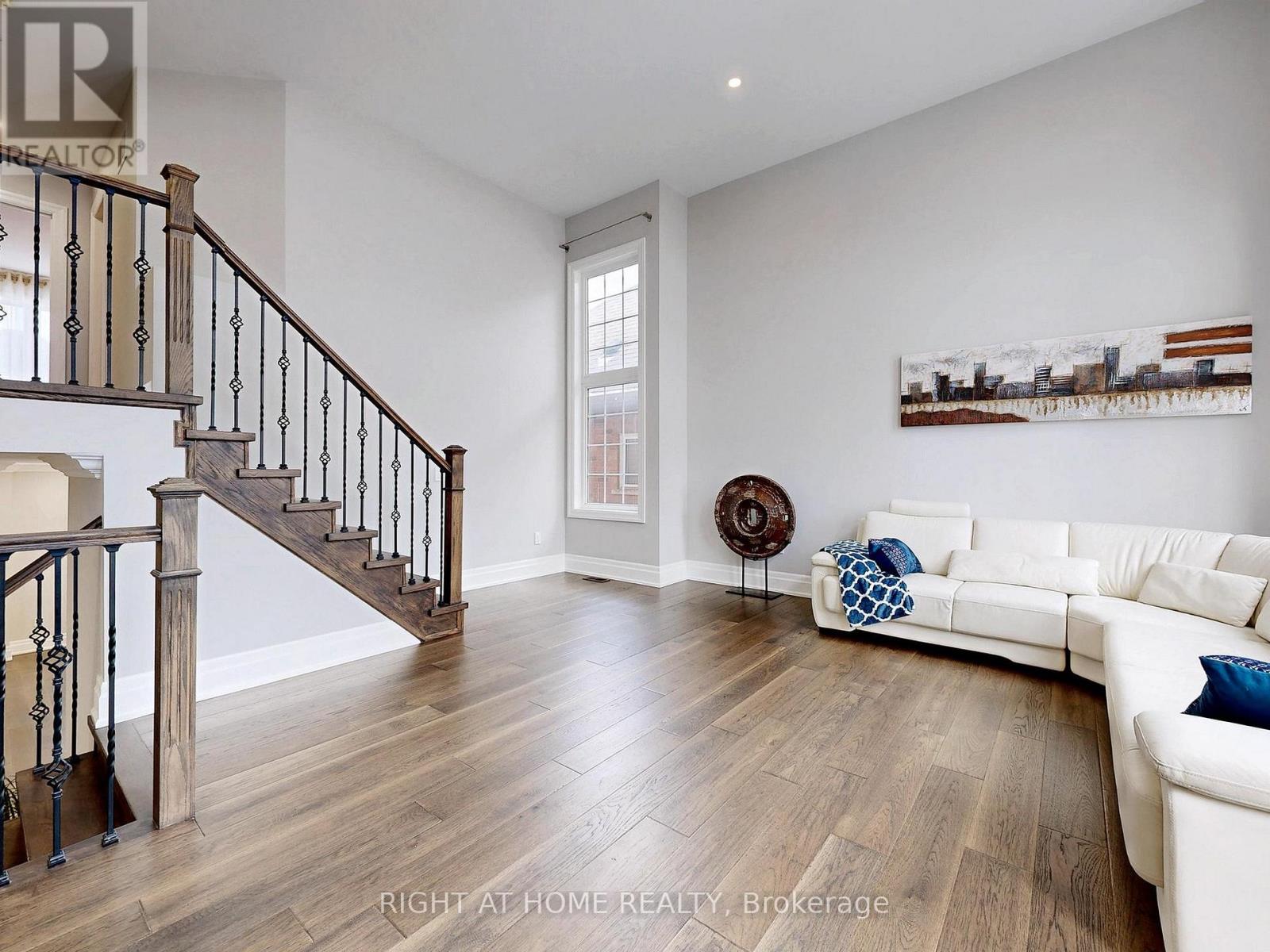 26 Carnoustie Crescent, Richmond Hill, Ontario  L4E 0A2 - Photo 21 - N12896562