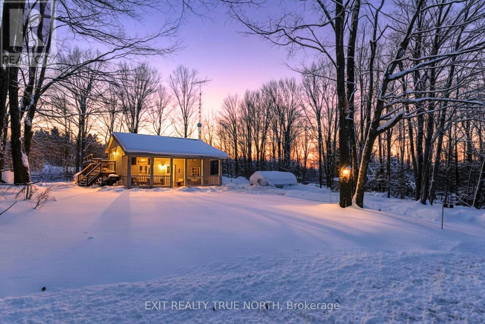 8 ROBIN COURT, Tiny, Ontario