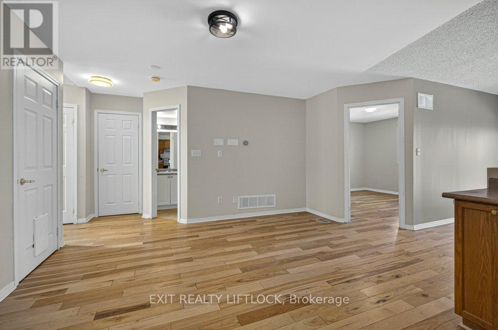 1418 Hancox Court, Peterborough, Ontario  K9K 2M2 - Photo 12 - X12860484